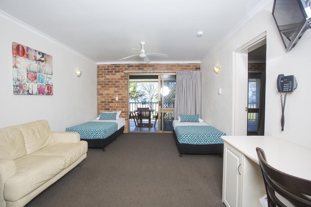 Sarina Beach Motel Grasstree Beach 외부 사진